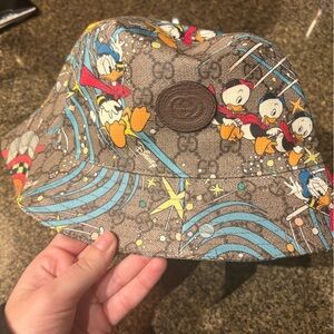 Disney x Gucci bucket hat